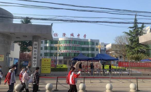 20220410学考照片 (11)